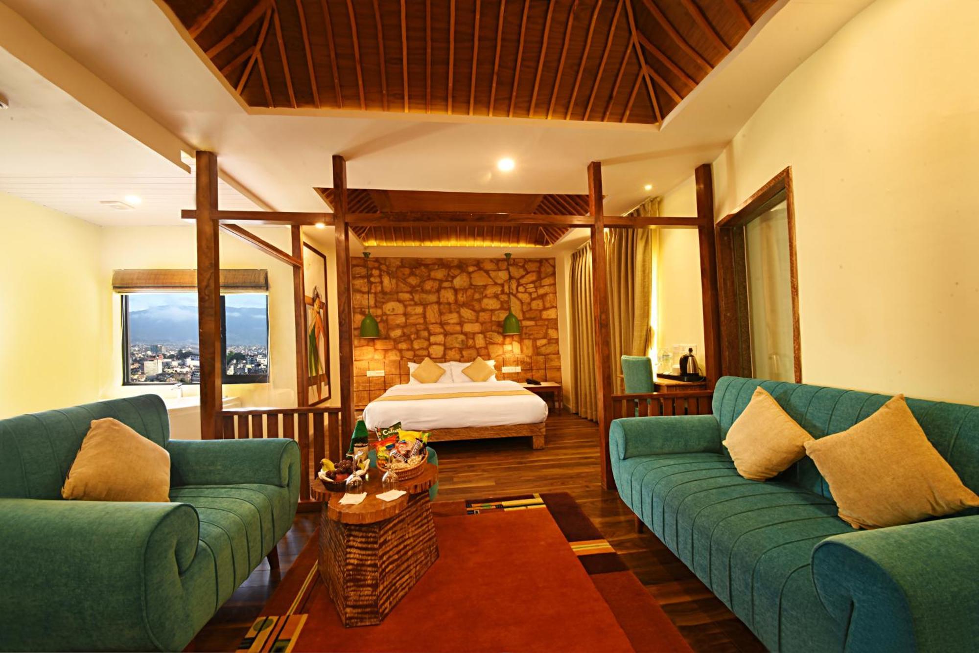 Woodapple And Hotel 3*